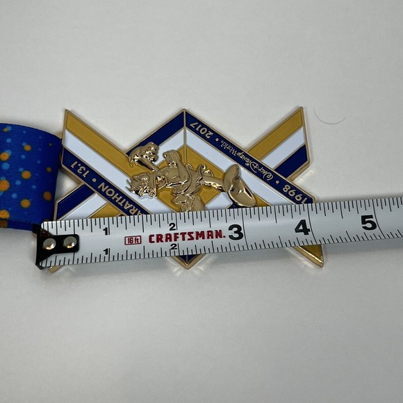 Walt Disney World DONALD DUCK Run 2017 Race Medal Half Marathon 20th Anniversary - Picture 4 of 5